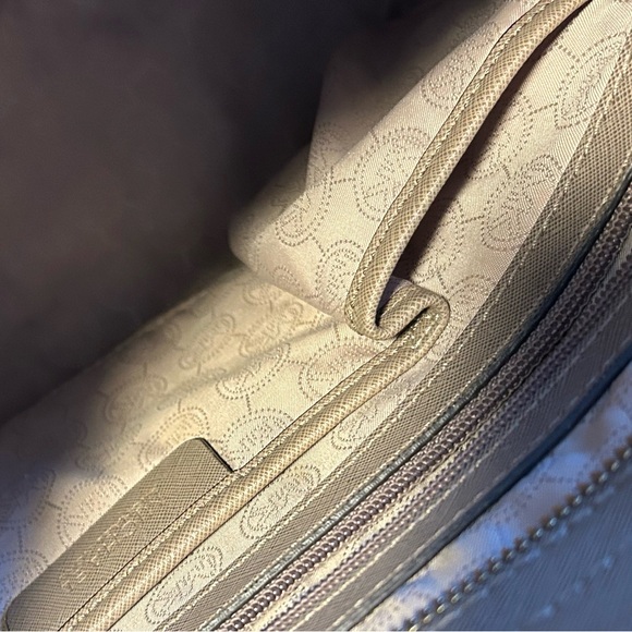 Michael Kors Selma Studded Satchel & Crossbody XL & FREE wallet & LC earrings! - Picture 9 of 10